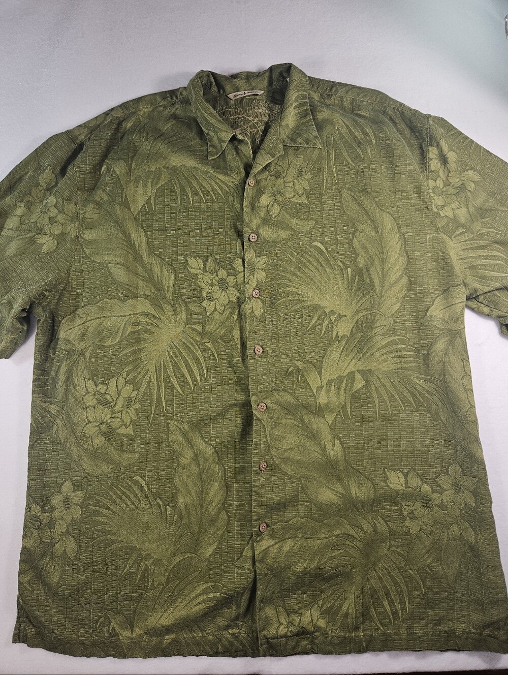 Tommy Bahama Relax Green Palm Short Sleeve Hawaiian Shirt Size 2XT 100% Silk